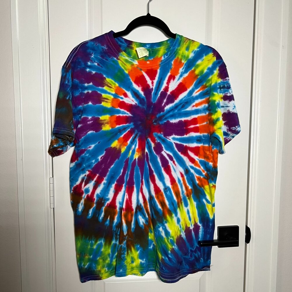 2/$20 💥♻ Gildan Tie-Dye Graphic Unisex T-Shirt | Large | 3616